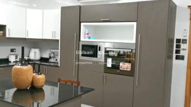 فيلا من 7 غرف نوم للبيع في الموالح