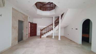 12 Bedroom Villa for Sale in Athaiba