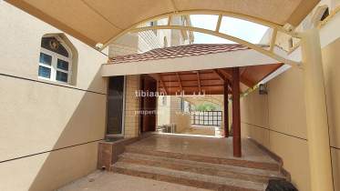 12 Bedroom Villa for Sale in Athaiba