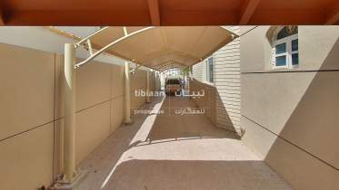 12 Bedroom Villa for Sale in Athaiba