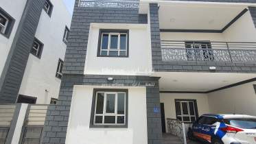 7 Bedroom Villa for Sale in Mawaleh