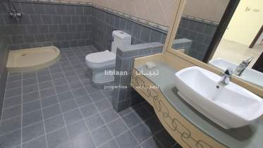 8 Bedroom Villa for Rent in Mawaleh