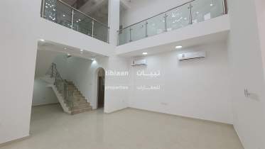 5 Bedroom Villa for Rent in Ansab