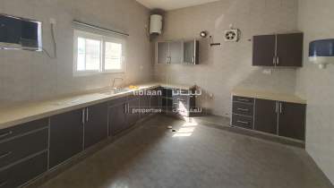 6 BHK Twin Villa for Rent in Mawaleh
