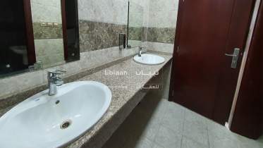 مساحات مكتبية للإيجار في غلا