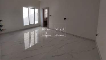 فيلا حديثة البناء للبيع في الموالح الشمالية