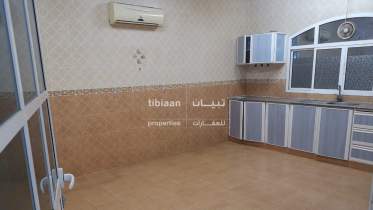 فيلا للبيع في الموالح الجنوبية