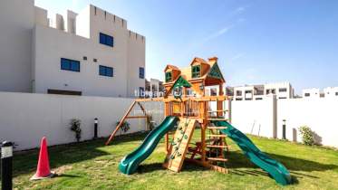 فيلا بها 3 غرف نوم للبيع في السيب