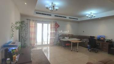 شقة واسعة بها 3 غرف نوم للبيع في الحيل الشمالية