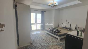 شقة واسعة بها 3 غرف نوم للبيع في الحيل الشمالية