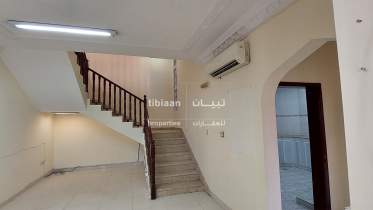 فيلا تجارية للايجار في العذيبة