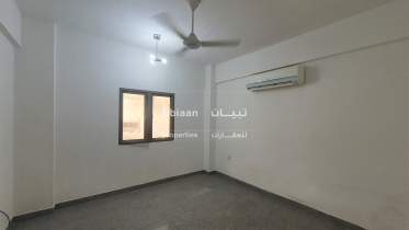 شقة للايجار في العذيبة