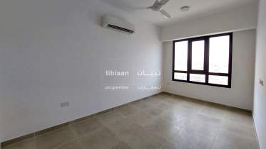 2 Bedroom Flat for Sale in Bawsher