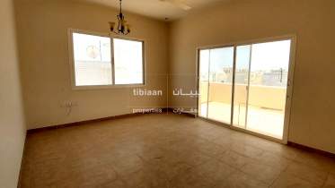 شقة بثلاث غرف نوم للايجار في القرم