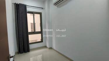 شقة شبه مؤثثة بثلاث غرف نوم للايجار في الموالح الشمالية