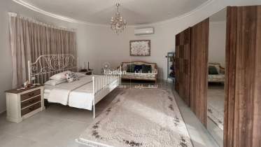 فيلا مؤثثة للبيع في الحيل الشمالية