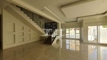 7 Bedrooms Villa for Rent in Awabi
