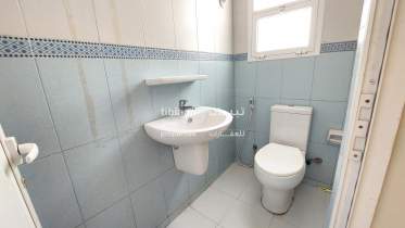 شقة للإيجار في العامرات