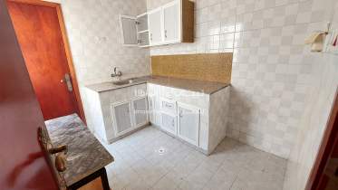 شقة للإيجار في العامرات