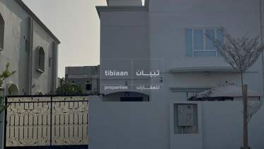 فيلا من اصل توين فيلا للبيع في سور الحديد