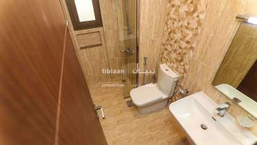 Flat for sale in al mawaleh