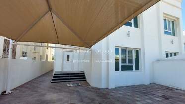 Villa for Rent in Al Athaiba