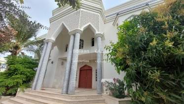 Villa for Sale in Mabelah South