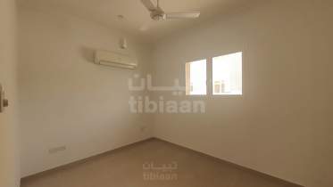Townhouse for rent with 6 bedrooms in Al Athaiba