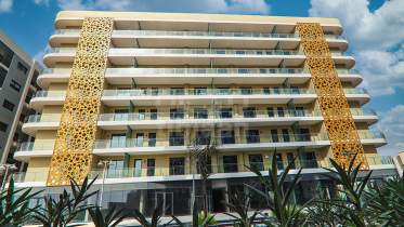 Spacious flat for rent in muscat hills / Boulevard Tower