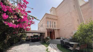 Spacious Twin Villa for sale in North Ghubrah