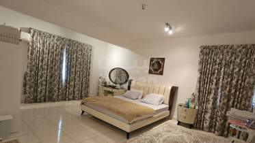 Villa for Sale in Al Qurum