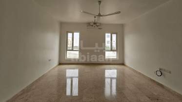 3 Bedrooms flat for Rent in Hail North