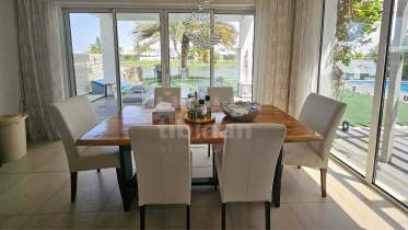 Luxurious fully furnished villa for rent in Al Mouj