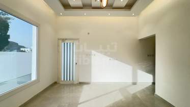 3 modern villas for sale in Al Amarat