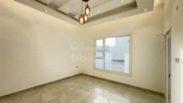 3 modern villas for sale in Al Amarat