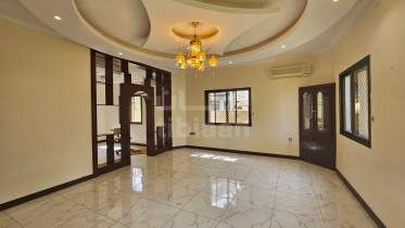 Villa for sale in Al Hail North
