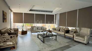 فيلا راقية مؤثثة للبيع من ٨ غرف نوم في الحيل