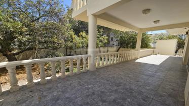 Luxury Villa for Rent Near Al Qurum Park