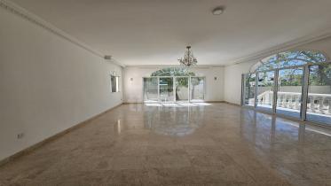 Luxury Villa for Rent Near Al Qurum Park