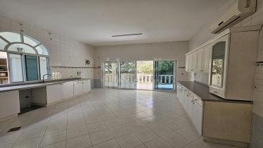 Luxury Villa for Rent Near Al Qurum Park