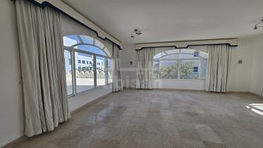 Luxury Villa for Rent Near Al Qurum Park