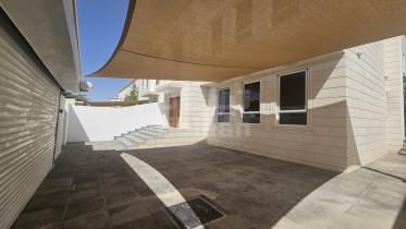 Twin Villa for Rent in Al Mawaleh North