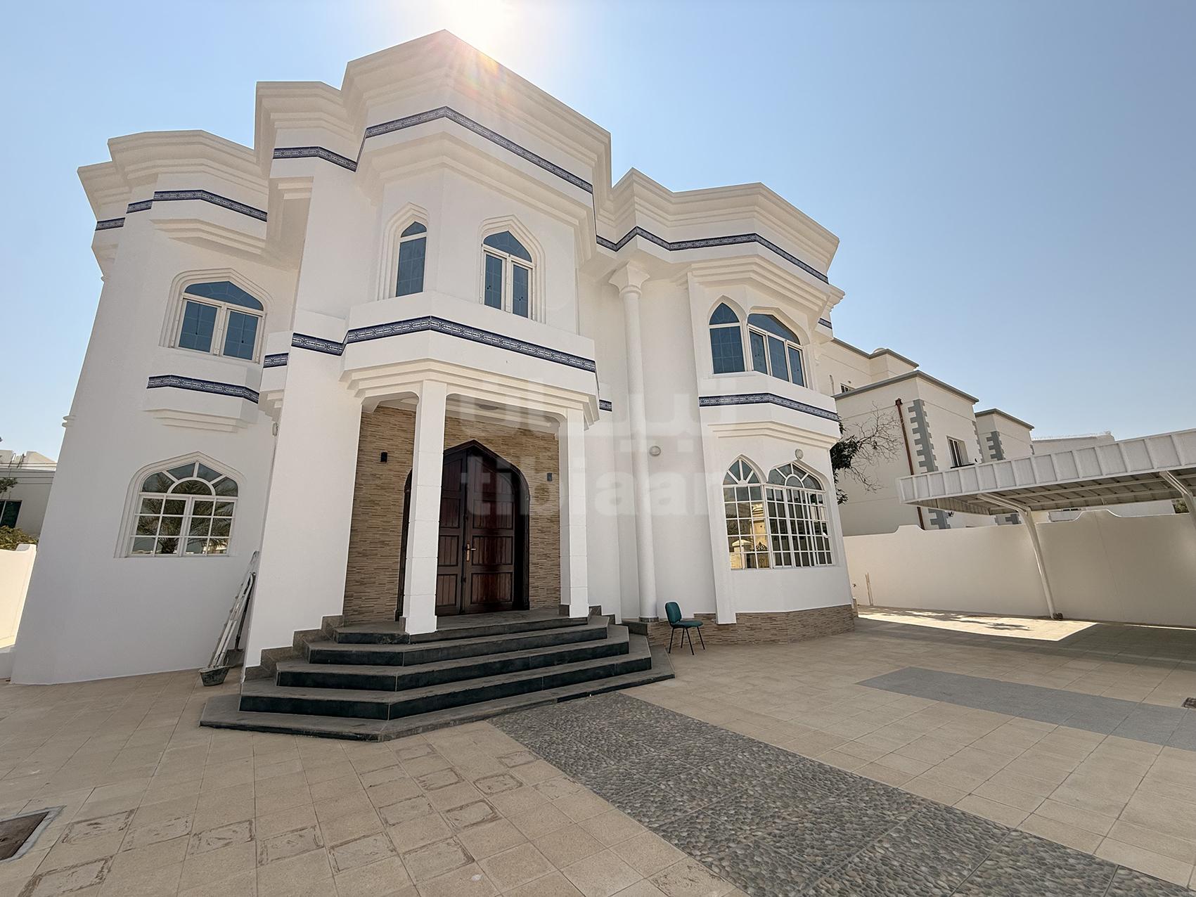 Spacious 6-Bedroom Standalone Villa for Rent in Al Azaiba
