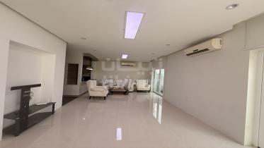 Modern Twin Villa for Rent in Al Ghubrah North