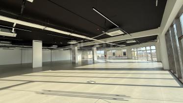 Two floor showroom | Al Amerat